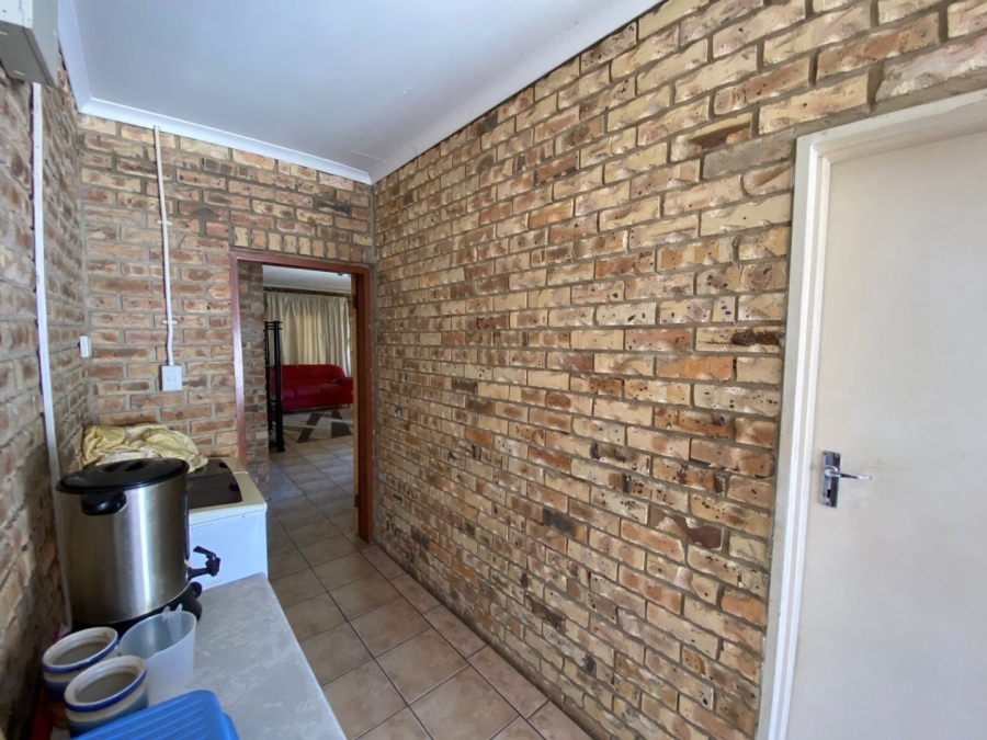 10 Bedroom Property for Sale in Orkney North West